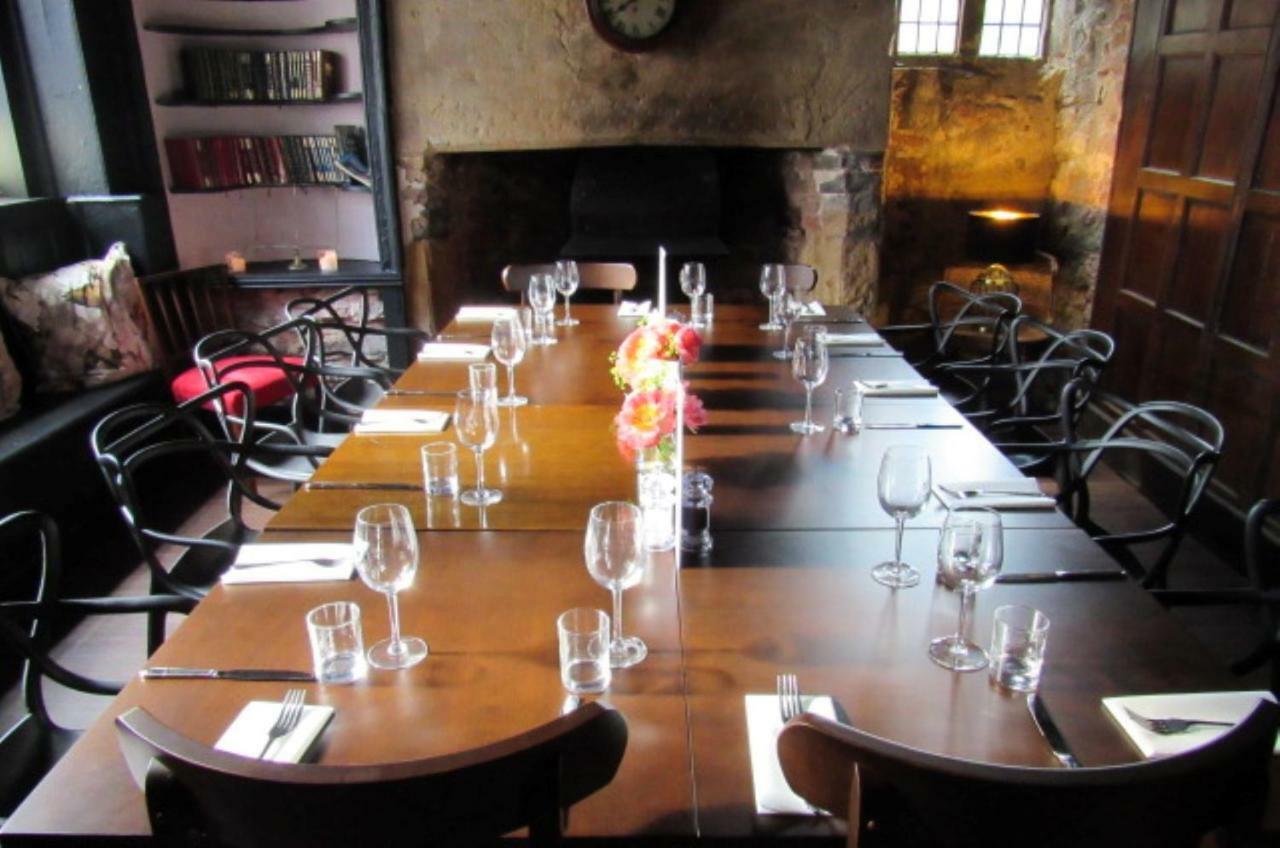 The Old Vicarage Hotel & Restaurant Μπριτζγουότερ Εξωτερικό φωτογραφία The dining room at the restaurant
